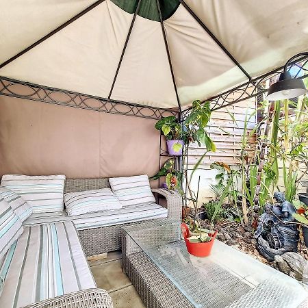Paul Et Aliette - T3 Classe 3 Etoiles - 70M2 - Saint-Denis Esterno foto